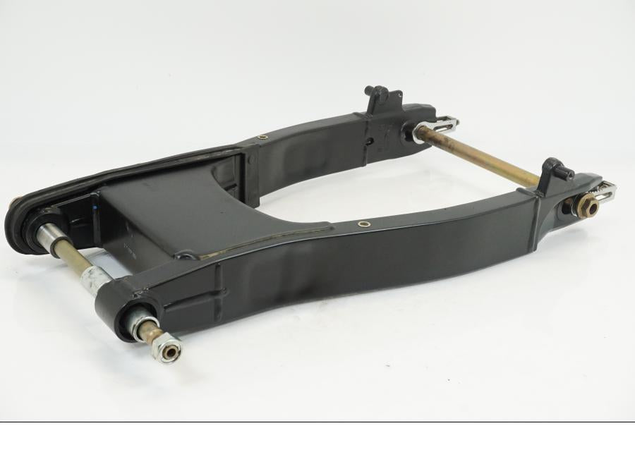 Baksidan på Sving från en Triumph Speedmaster -2006 motorcykel.