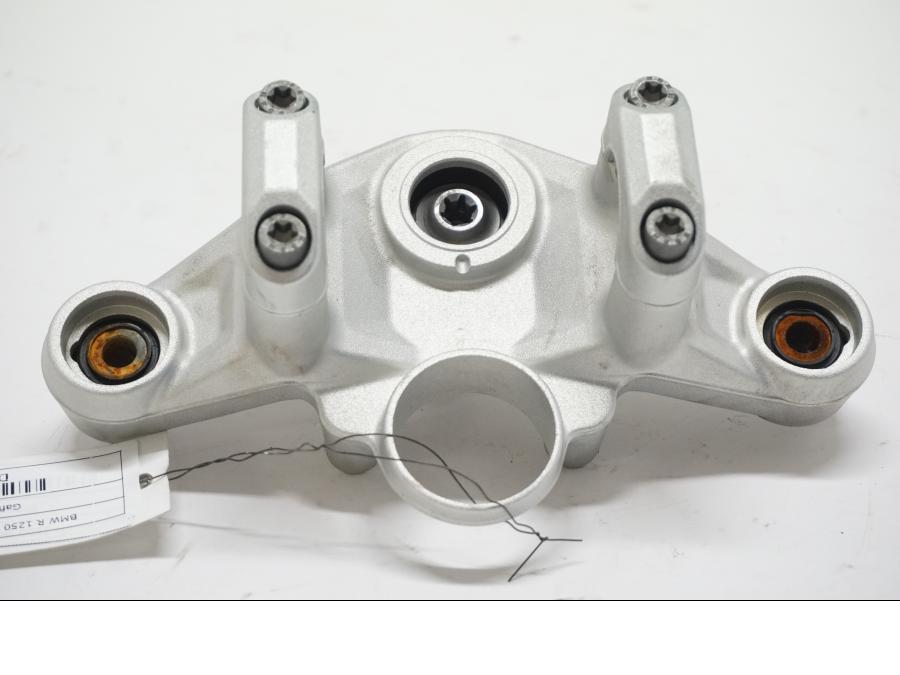 Framsidan på Gaffelkrona från en BMW R 1250 GS -2019 motorcykel.