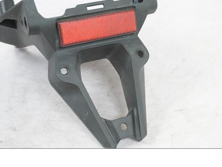 Baksidan på Skylthållare från en BMW R 1250 GS -2019 motorcykel.