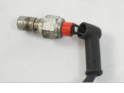 Höger sida på Bromsljuskontakt från en KTM 1290 Super Duke R -2015 motorcykel.