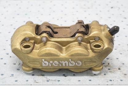 Framsidan på Bromsok från en MV Agusta F3 675 -2014 motorcykel.