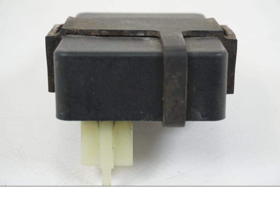 Höger sida på CDI / ECU från en Honda CBR 125 R -2006 motorcykel.