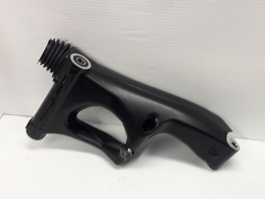 Vänster sida på Sving från en BMW R 1250 RS -2020 motorcykel.