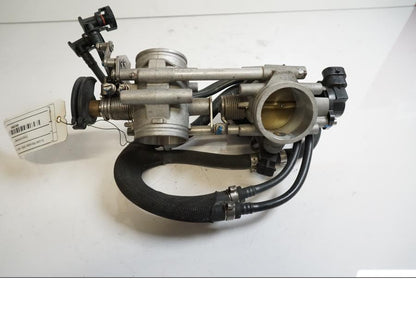 Baksidan på Spjällhus från en Ducati Monster 696 -2008 motorcykel.