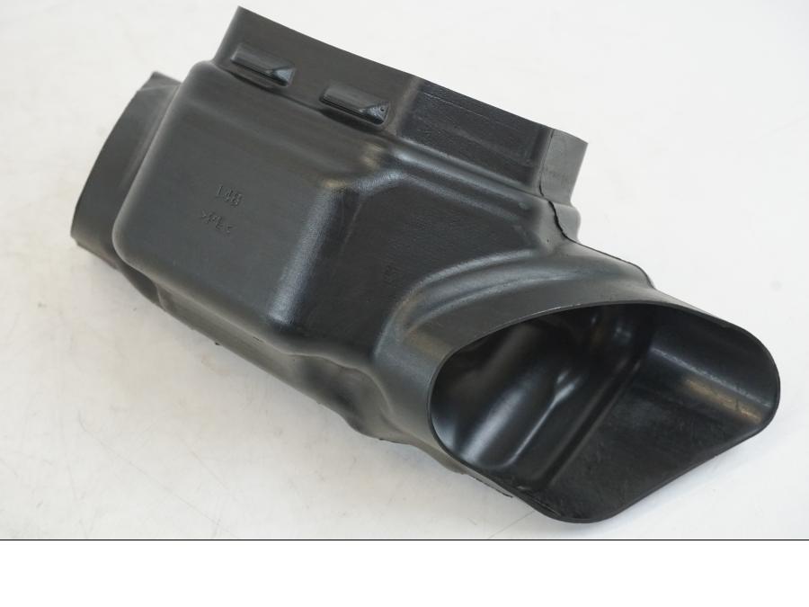 Höger sida på Luftintag från en Yamaha YZF 1000 R1 -2009 motorcykel.