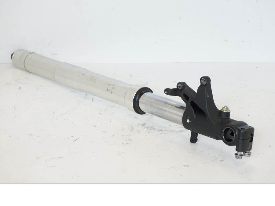 Vänster sida på Gaffelben från en Honda CBR 900 RR -2001 motorcykel.