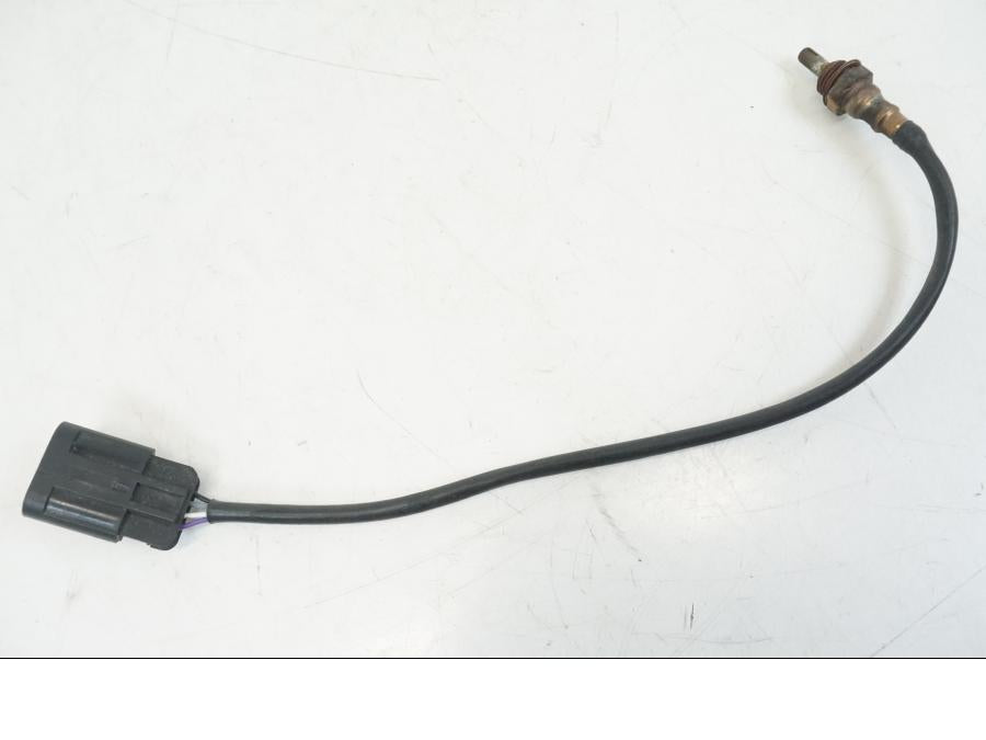 Framsidan på Lambdasond från en Ducati Hyperstrada -2013 motorcykel.