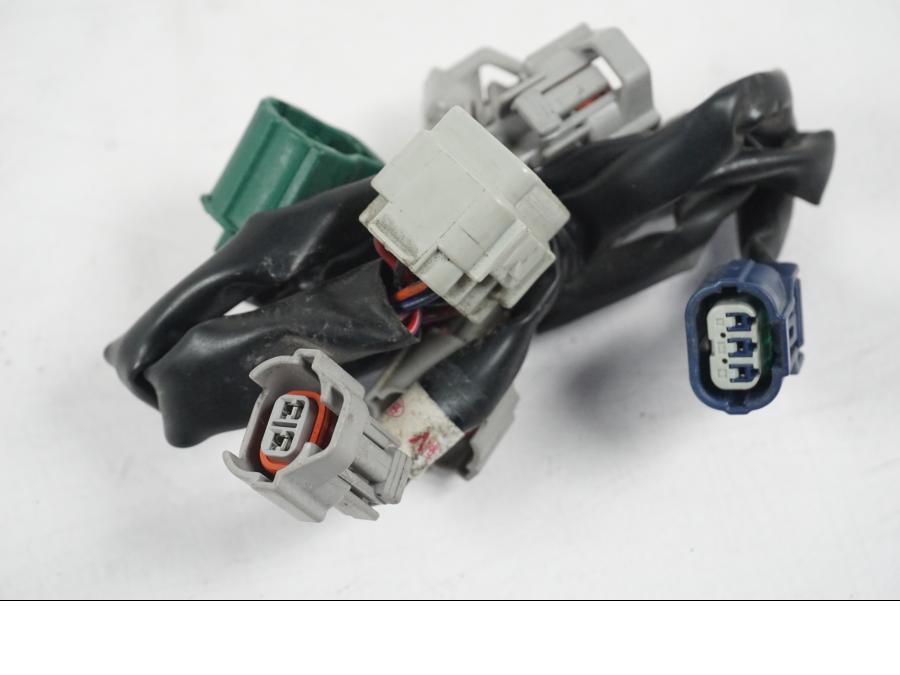 Baksidan på Kablage från en Yamaha YZF 1000 R1 -2007 motorcykel.