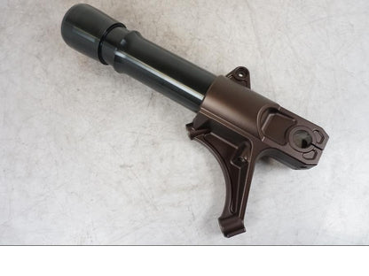 Framsidan på Gaffelben från en Yamaha V-Max 1700 -2009 motorcykel.