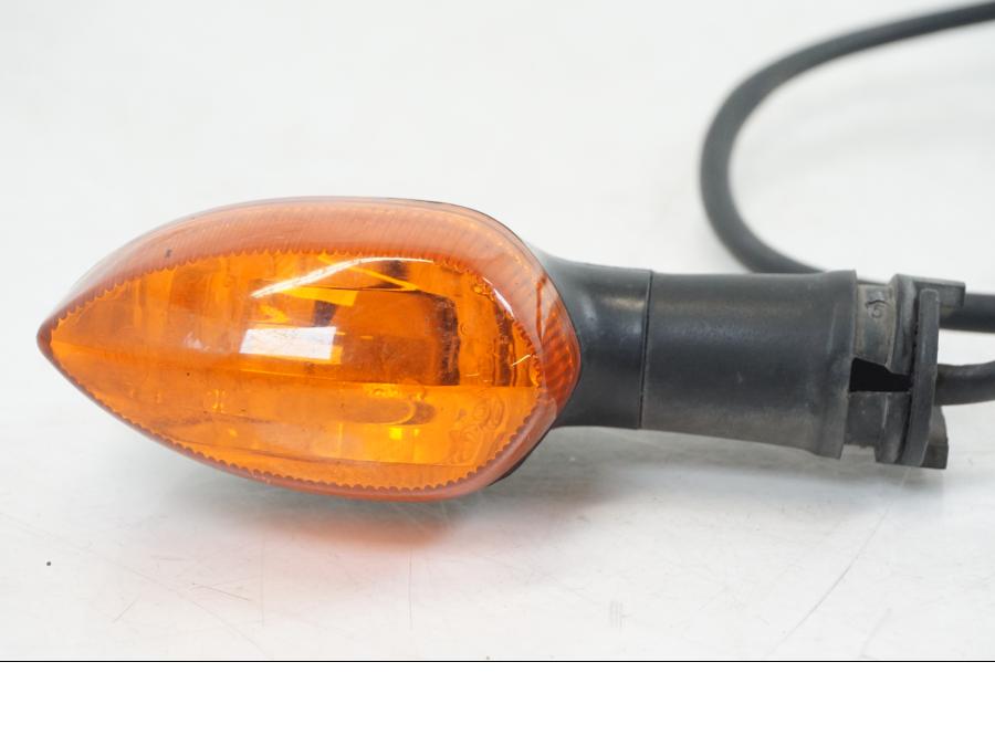 Höger sida på Blinkers från en Yamaha XT 1200 A -2010 motorcykel.