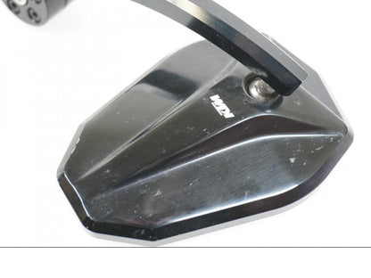 Vänster sida på Backspegel från en KTM 790 Duke -2018 motorcykel.