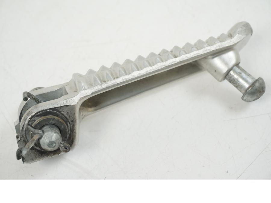 Snett uppifrån på Fotpinne från en Yamaha YZF 1000 R1 -2007 motorcykel.