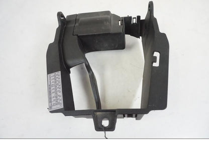 Framsidan på Säkringshållarlock från en KTM 390 Adventure -2021 motorcykel.