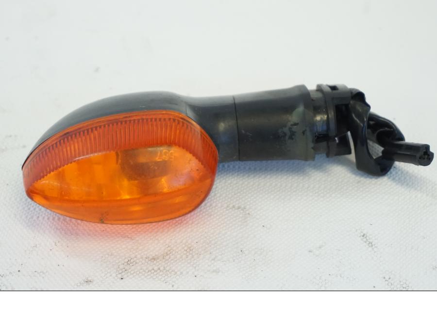 Framsidan på Blinkers från en Yamaha YZF R6 -2006 motorcykel.