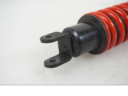 Baksidan på Stötdämpare från en Yamaha YZF-R 125 -2012 motorcykel.