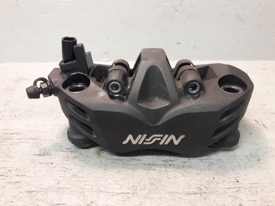 Framsidan på Bromsok från en Kawasaki GTR 1400 -2012 motorcykel.