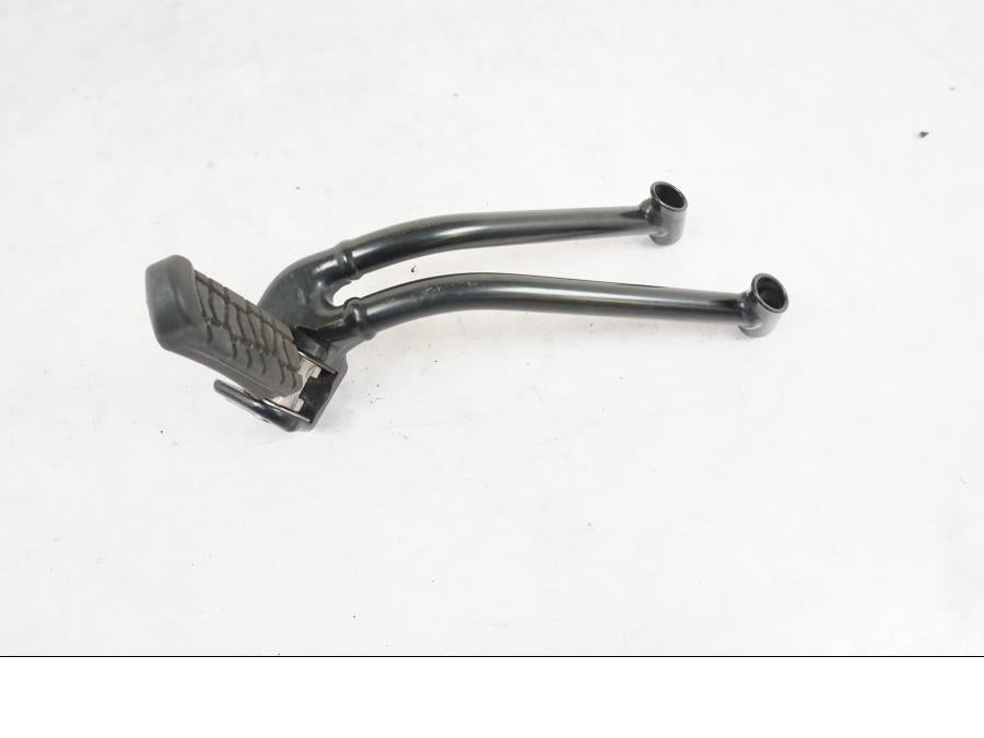 Baksidan på Fotpinne från en KTM 790 Duke -2018 motorcykel.