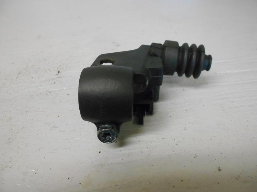 Framsidan på Kopplingsklo från en Yamaha YZF-R 125 -2012 motorcykel.