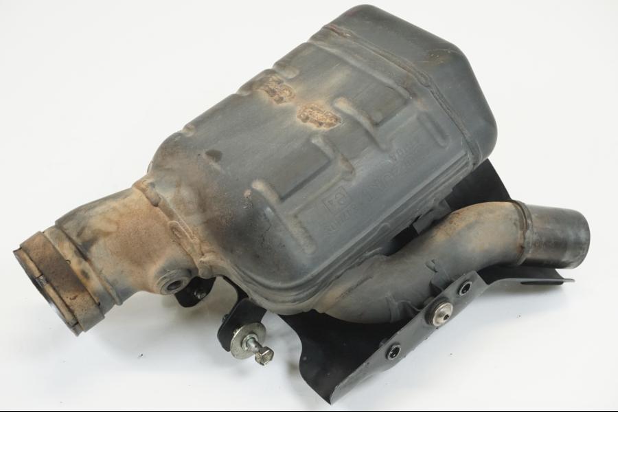 Snett uppifrån på Mellanburk från en Suzuki GSX-R 1000 -2009 motorcykel.