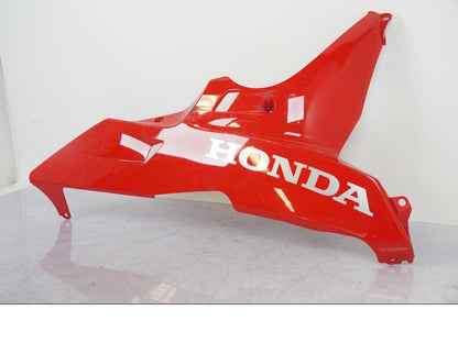 Höger sida på Magkåpa från en Honda CBR 600 -2008 motorcykel.