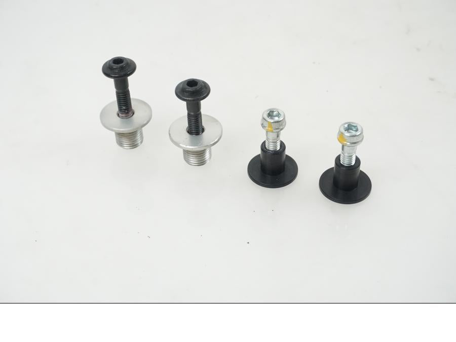 Baksidan på Hasplåt från en Ducati Multistrada V4S -2023 motorcykel.