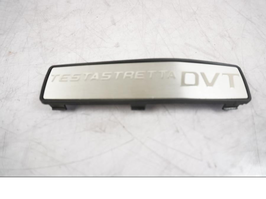 Vänster sida på Emblem från en Ducati Multistrada 1260 -2020 motorcykel.