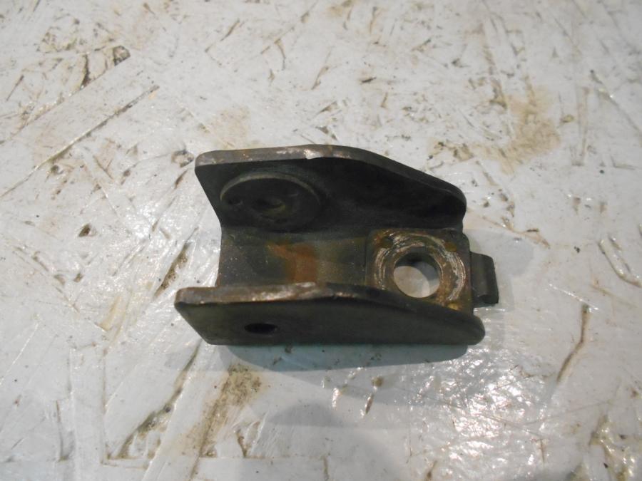 Framsidan på Fotpinnefäste från en Honda GL 500 -1982 motorcykel.