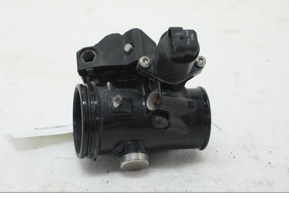 Baksidan på Spjällhus från en BMW R 1200 GSA -2011 motorcykel.