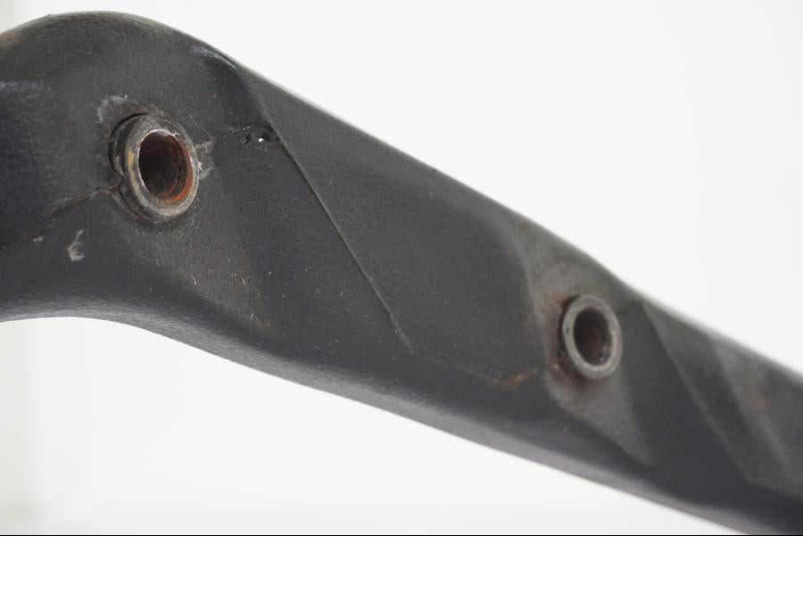 Snett uppifrån på Passagerarhandtag från en Suzuki GSX 550 EF -1985 motorcykel.