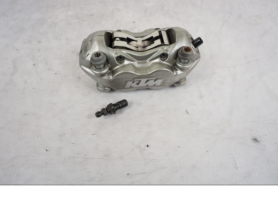 Framsidan på Bromsok från en KTM 790 Duke -2018 motorcykel.