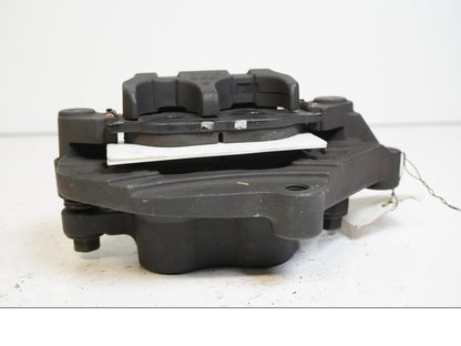 Höger sida på Bromsok från en Yamaha FZ-6 -2004 motorcykel.