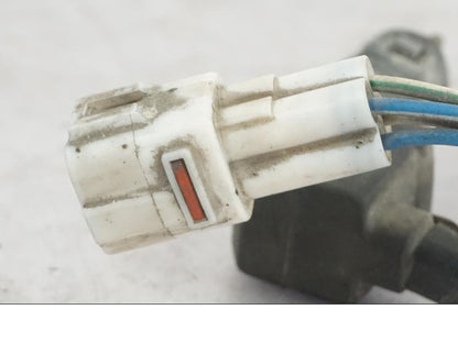 Snett uppifrån på Bromsljuskontakt från en Triumph Tiger Explorer -2013 motorcykel.