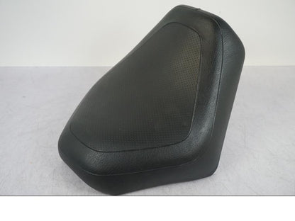 Framsidan på Sadel från en Suzuki VZ 800 -2000 motorcykel.