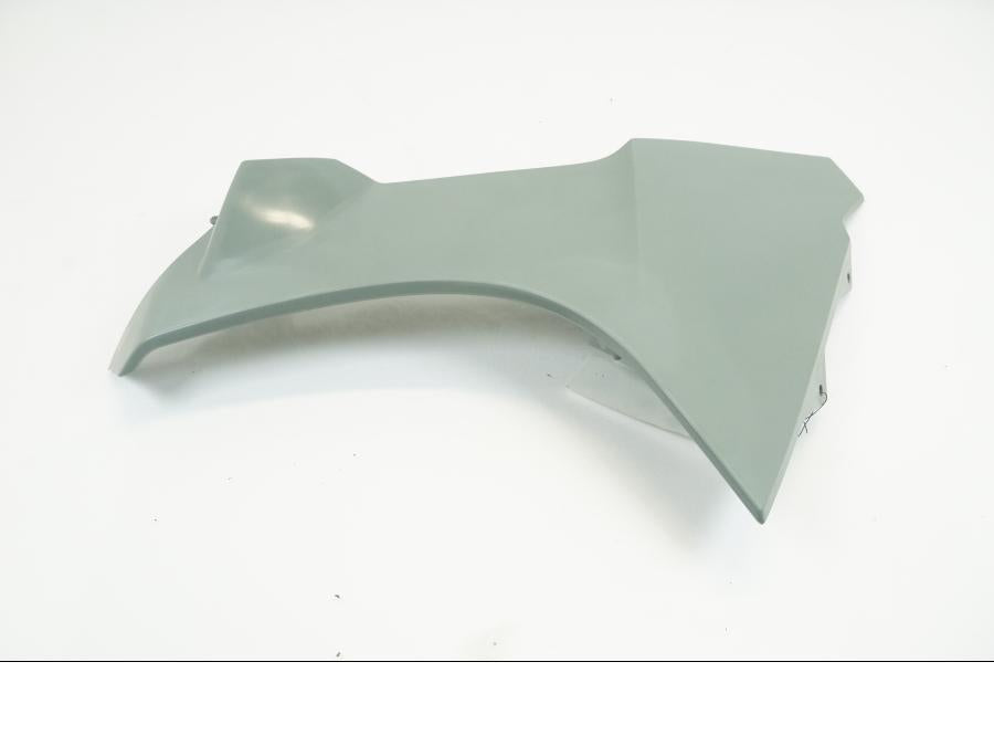 Framsidan på Vattenkylkåpa från en BMW K 1600 -2012 motorcykel.