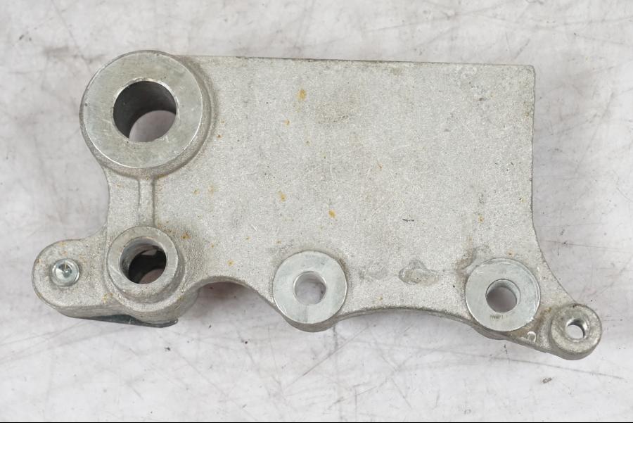 Extrabild2 på Bromsoksfäste från en Kawasaki Z 125 -2019 motorcykel.