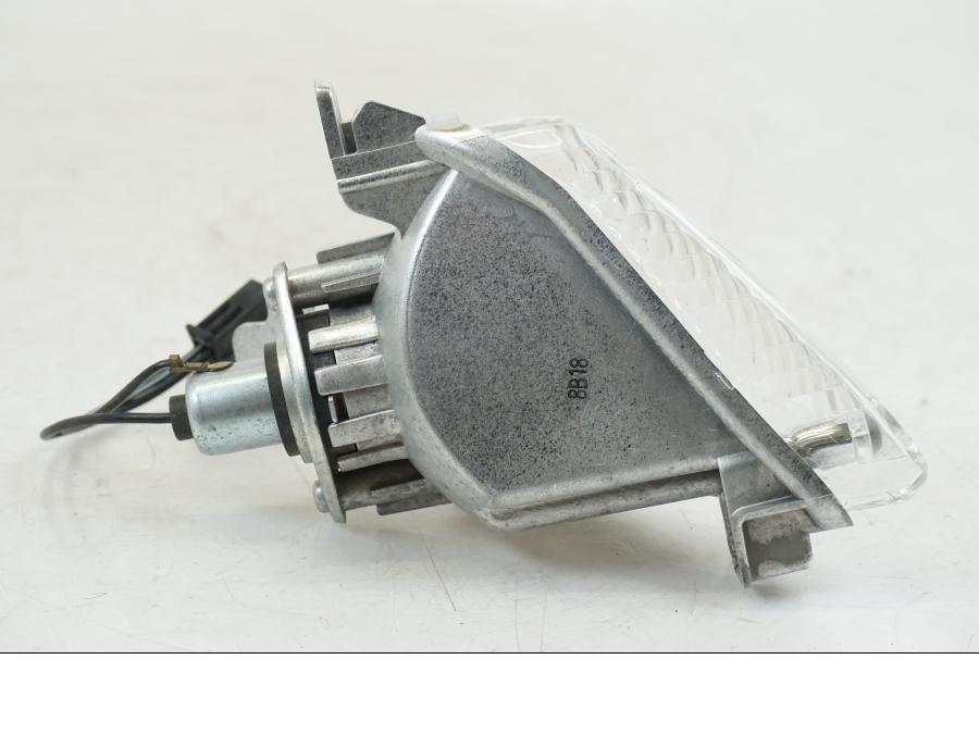 Vänster sida på Blinkers från en Suzuki GSX-R 750 -2008 motorcykel.