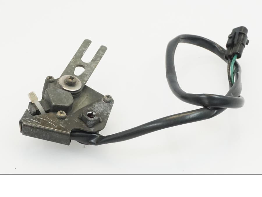 Vänster sida på Sidostödsbrytare från en Kawasaki VN 1500 Mean Streak -2003 motorcykel.