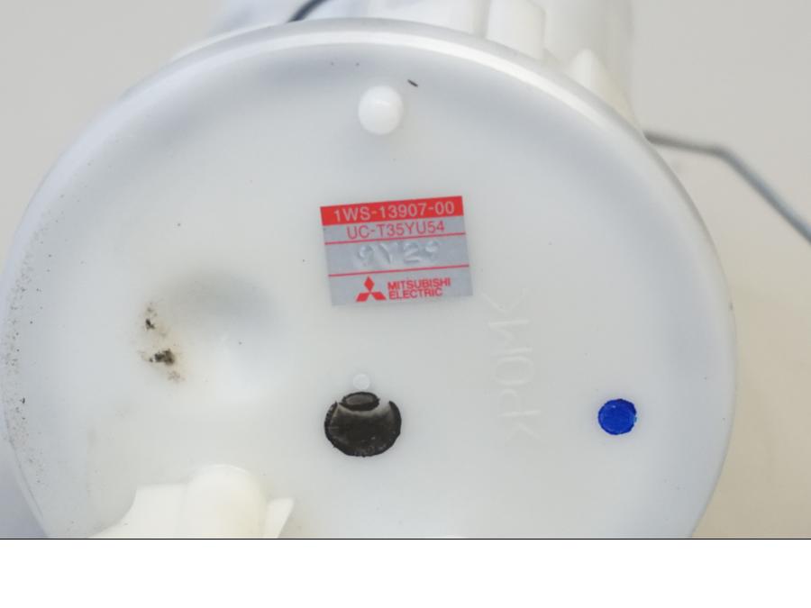 Höger sida på Bensinpump insprut från en Yamaha MT-07 -2020 motorcykel.