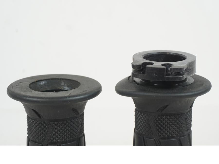 Vänster sida på Handtag från en Suzuki GSX-R 1000 -2007 motorcykel.