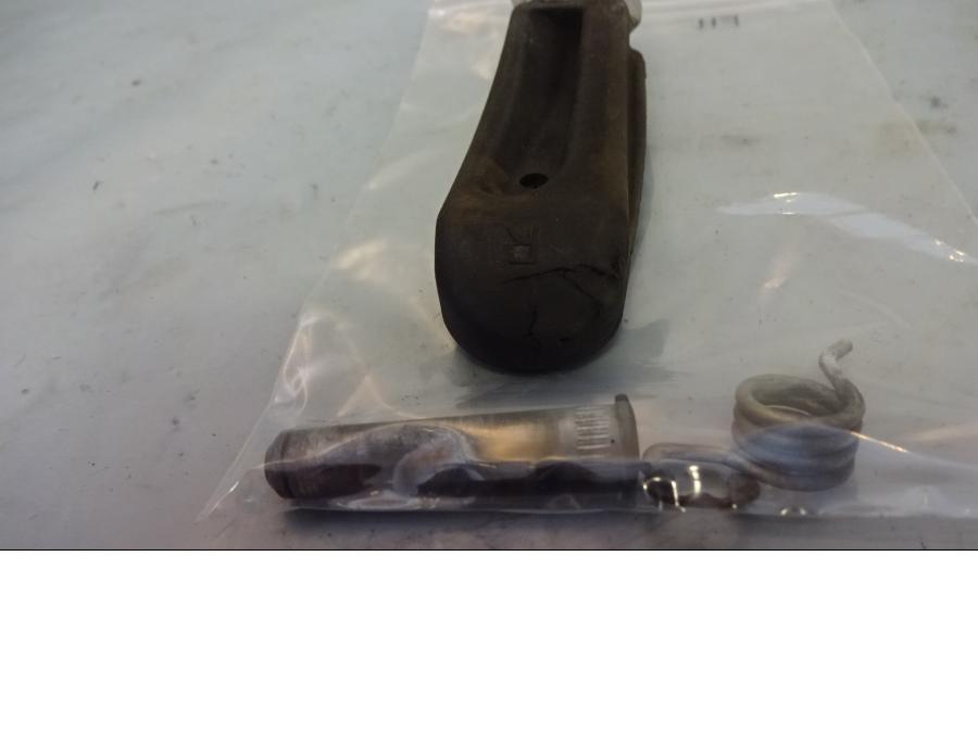 Höger sida på Fotpinne från en KTM 990 Super Duke -2009 motorcykel.