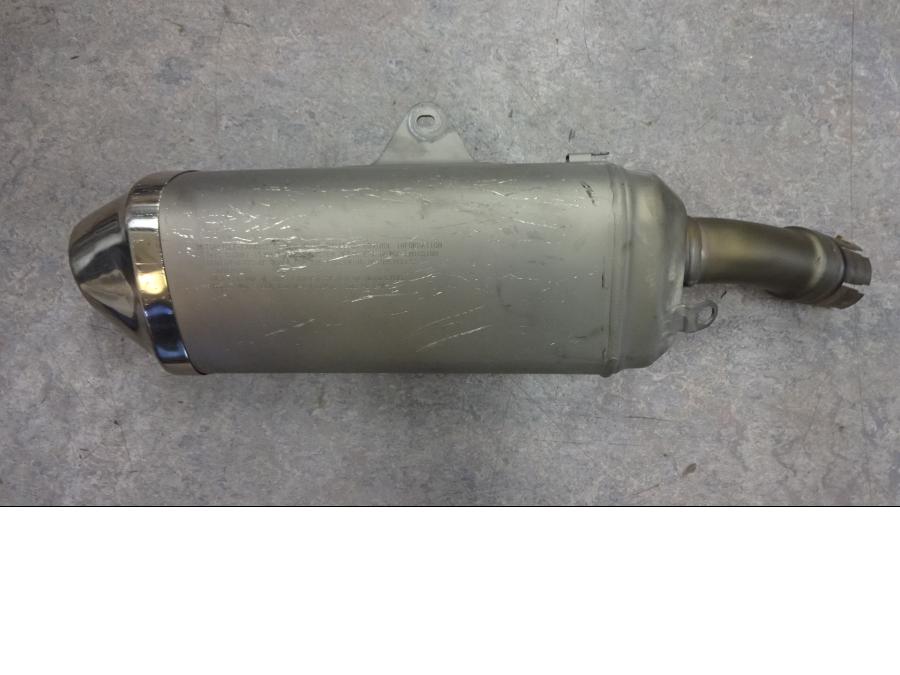 Framsidan på Ljuddämpare från en Suzuki GSX-R 750 -2015 motorcykel.