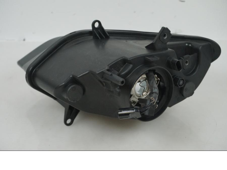 Baksidan på Strålkastare från en BMW S 1000 RR -2016 motorcykel.