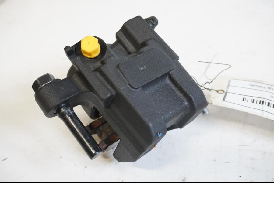 Baksidan på Bromsok från en Yamaha MT-07 -2014 motorcykel.