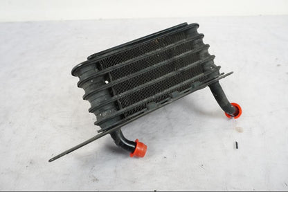 Snett uppifrån på Oljekyl från en BMW R 850 R -2004 motorcykel.