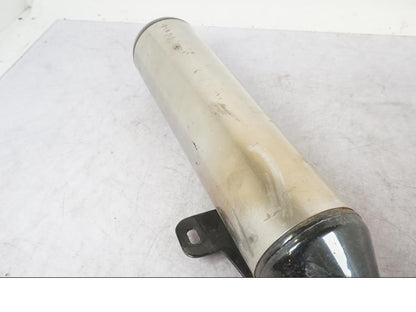 Vänster sida på Ljuddämpare från en Kawasaki GPZ 500 S -1982 motorcykel.