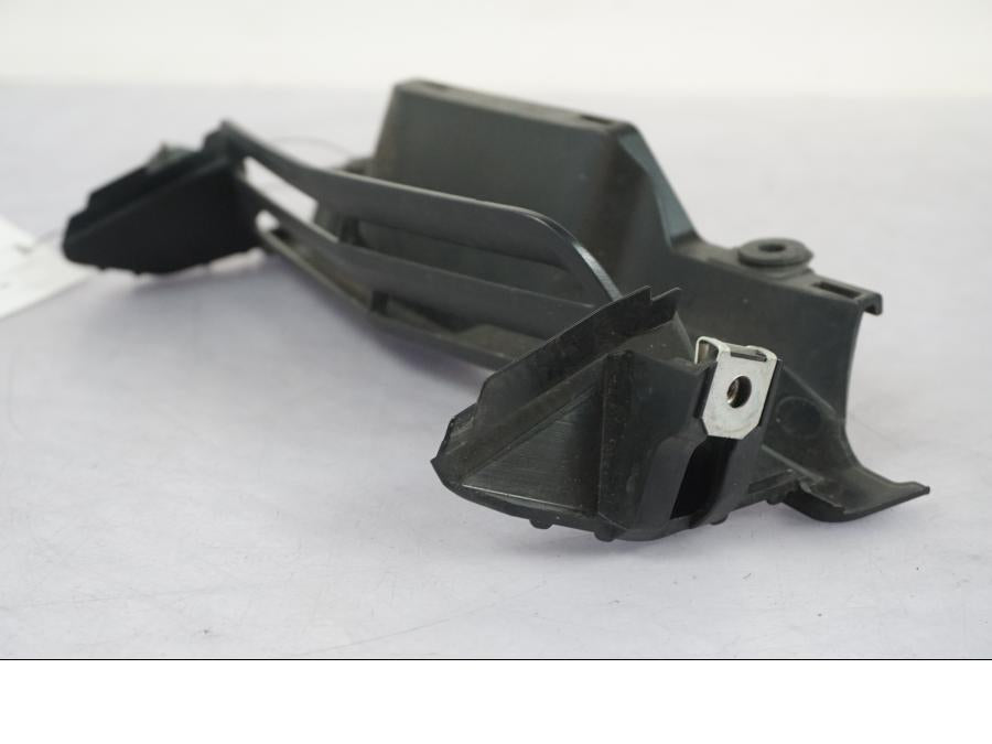 Snett uppifrån på Luftvinge från en BMW R 1250 GS -2019 motorcykel.