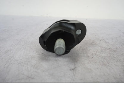 Höger sida på Styrfäste från en KTM 1290 Super Duke R -2023 motorcykel.