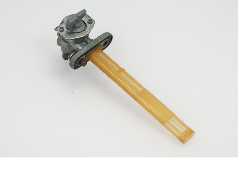 Framsidan på Bensinkran från en Yamaha FZR 1000 -1988 motorcykel.