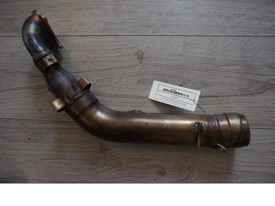 Höger sida på Grenrör från en Ducati 1199 Panigale -2012 motorcykel.