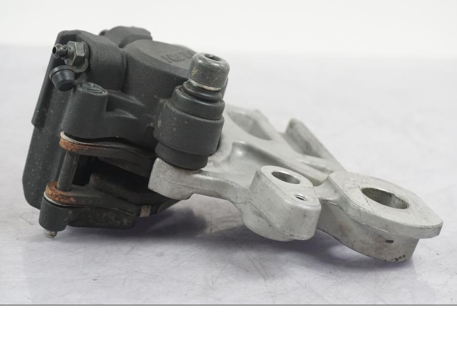 Vänster sida på Bromsok från en Yamaha MT-09 -2016 motorcykel.